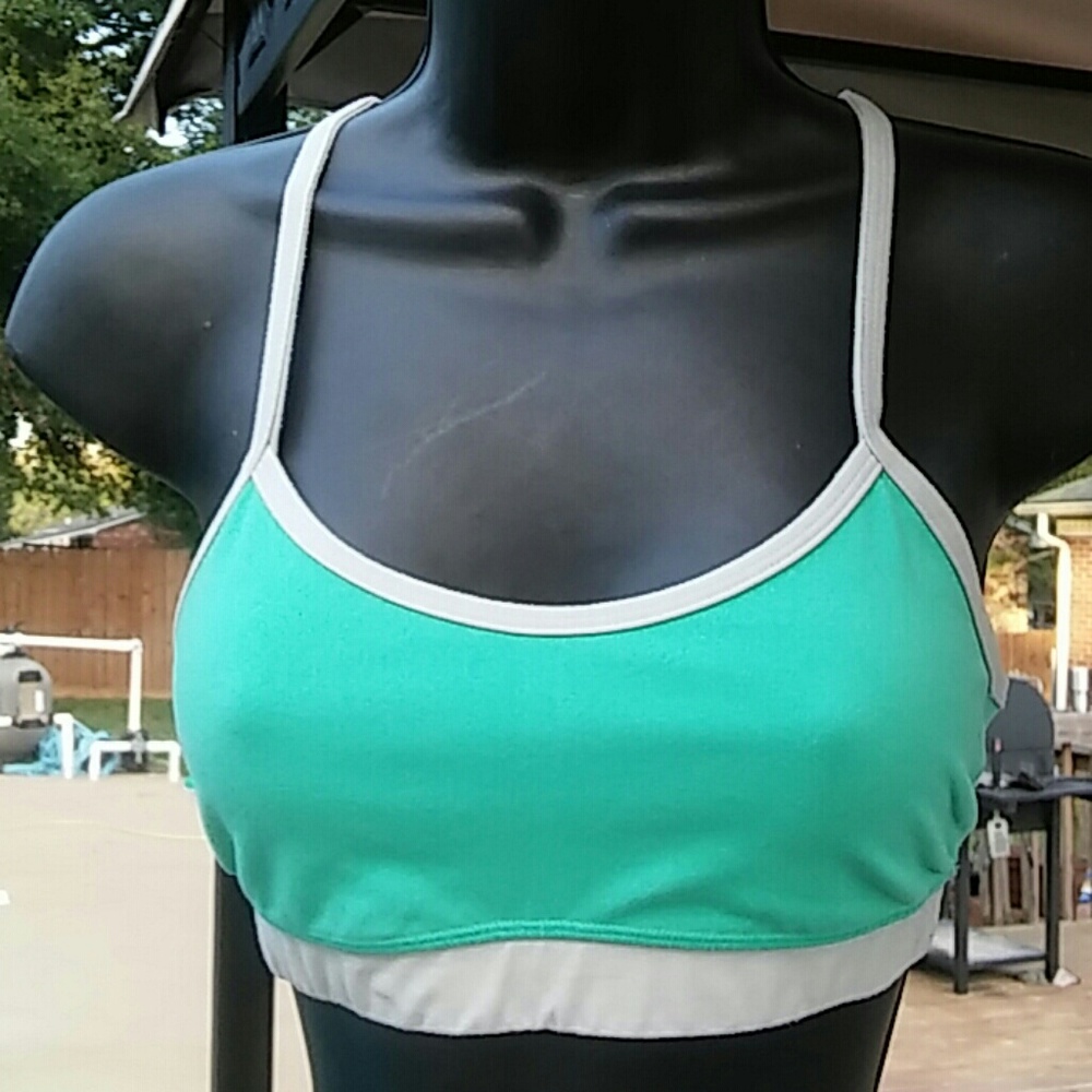 Lululemon athletica sports bra size 6